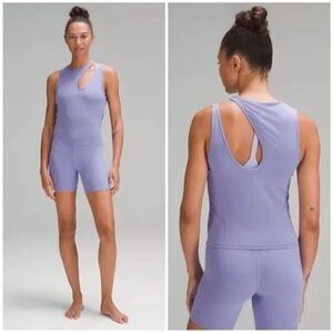 Lululemon Shoulder Cut-Out Yoga Tank Top
Dark Lavender Purple Sleeveless Sporty